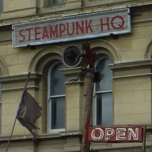 Eingang Oamaru Steampunk HQ open