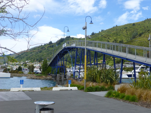 am Yachthafen in Picton Neuseeland 1