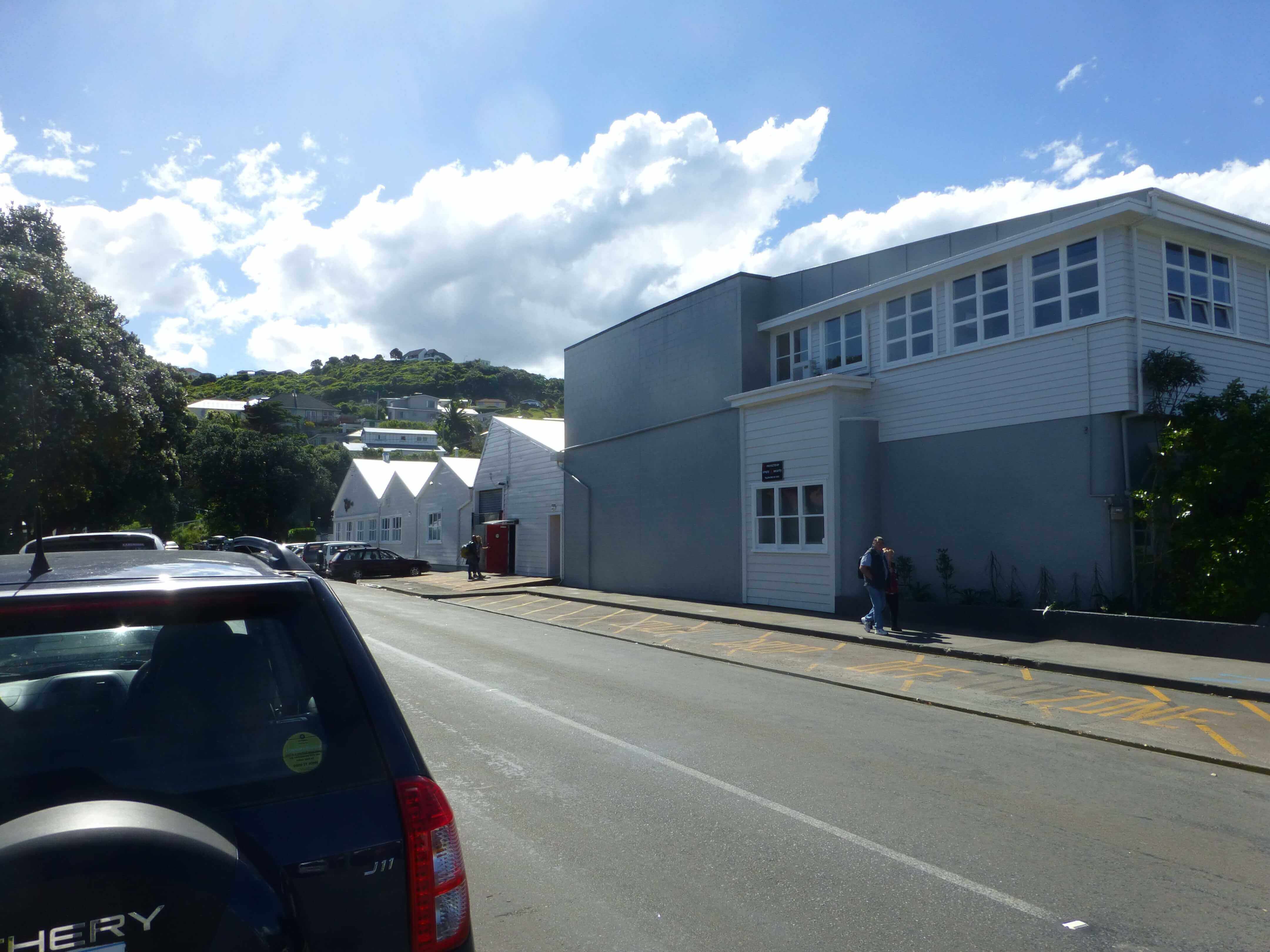 Weit-weg.reisen, Wellington, in Miramar auf dem Weg zum Weta Shop 5